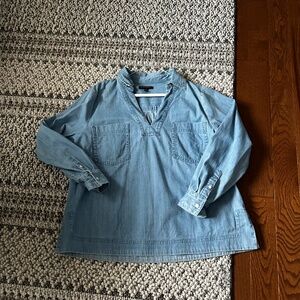 Banana Republic denim popover blouse !